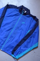 90's NIKE nylon jacket が入荷いたしました