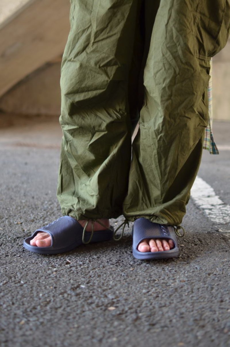 画像1: [DEADSTOCK] GERMAN MILITARY shower sandal 