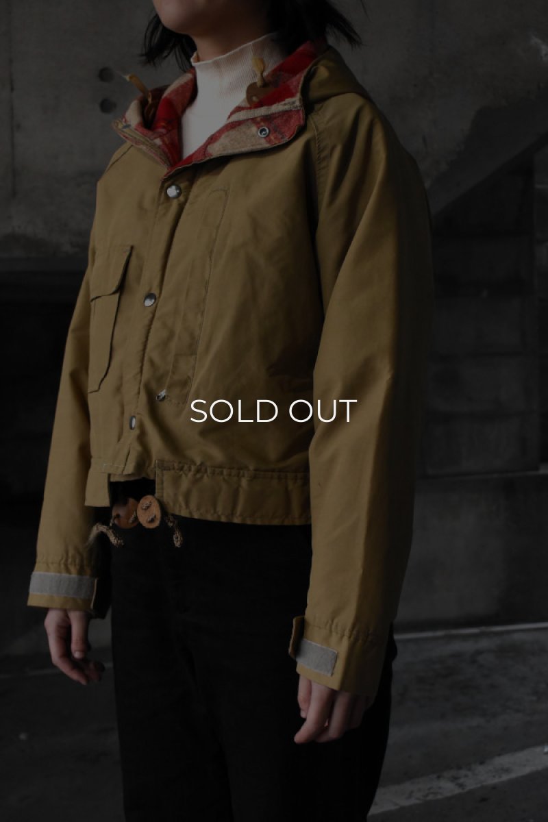 画像2: 〚TEXTURES〛 Mountain Short Parka (2)