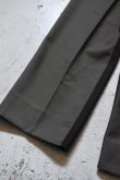画像17: 〚TEXTURES〛 Inside Stripe Slacks -Olive×Black- (17)