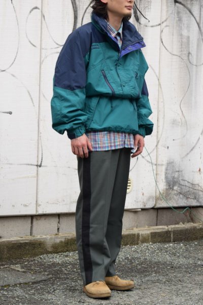 画像2: 90's Columbia nylon P/O jacket