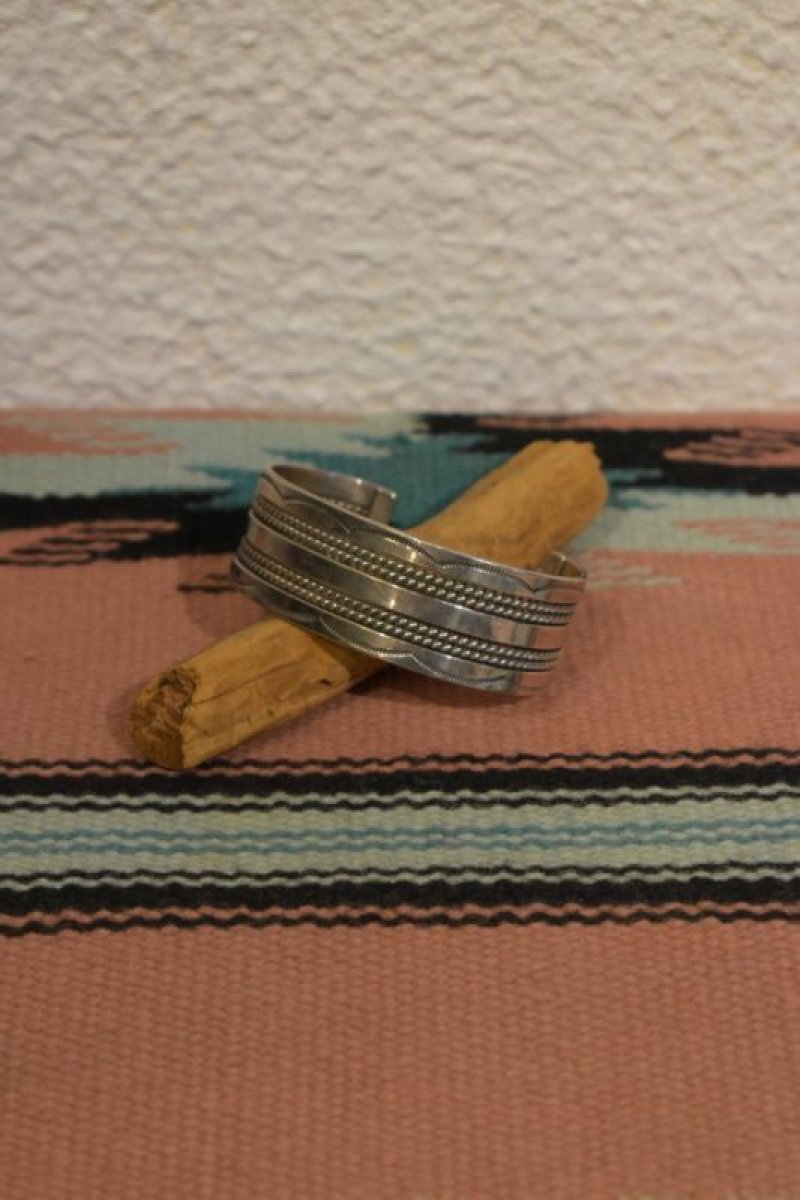 画像1: Indian Jewelry Navajo silver bangle (1)