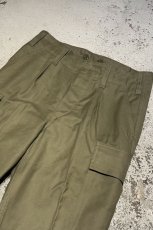 画像10: [DEADSTOCK] 80-90's GERMAN ARMY Moleskin Cargo Pants (10)