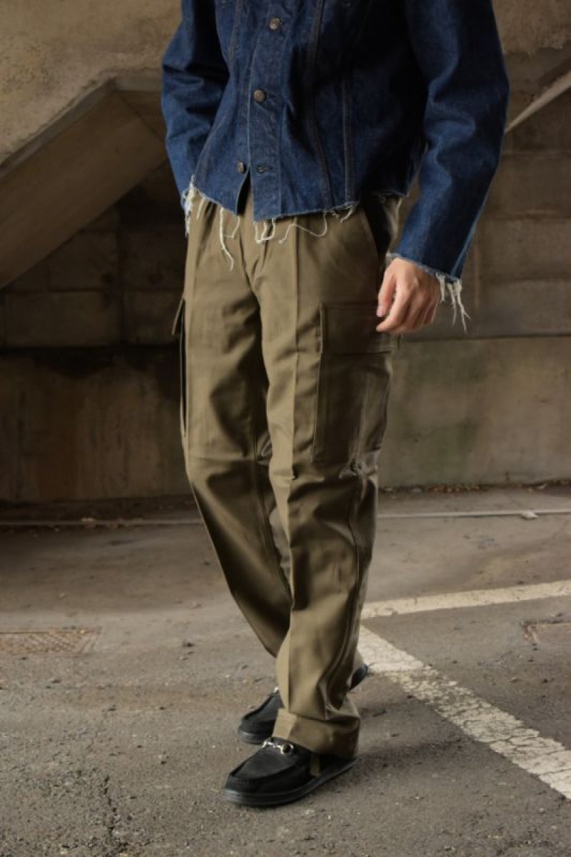 画像1: [DEADSTOCK] 80-90's GERMAN ARMY Moleskin Cargo Pants