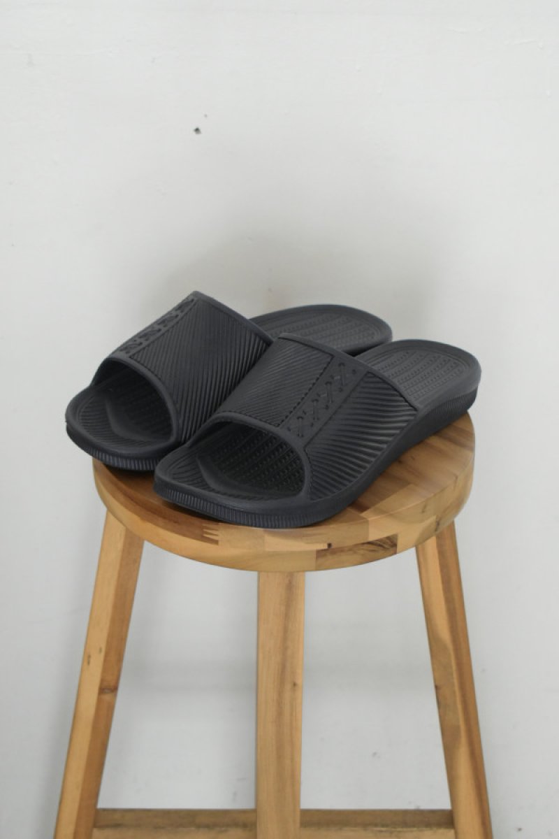 画像2: [DEADSTOCK] GERMAN MILITARY shower sandal  (2)