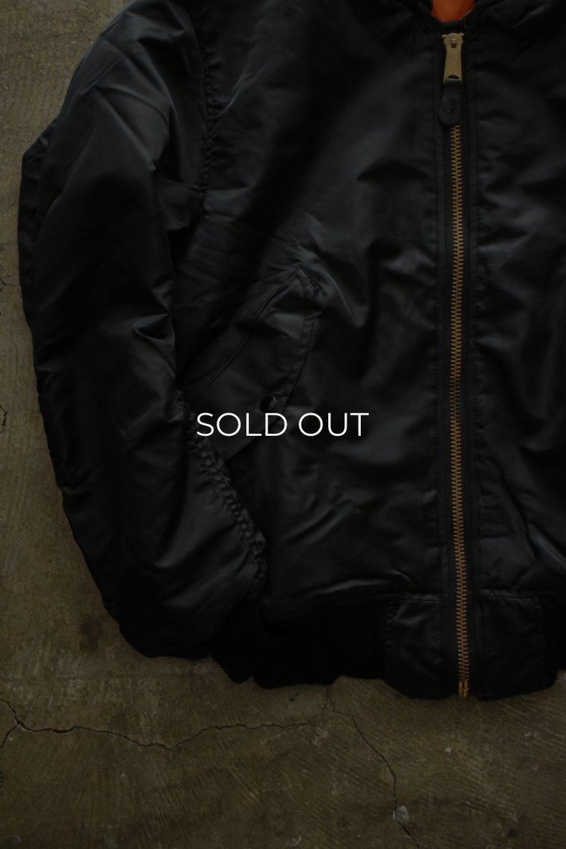 画像8: [DEADSTOCK] 90's CONCORD by ALPHA INDUSTRIES MA-1 flight jacket -BLACK/ORANGE- (8)
