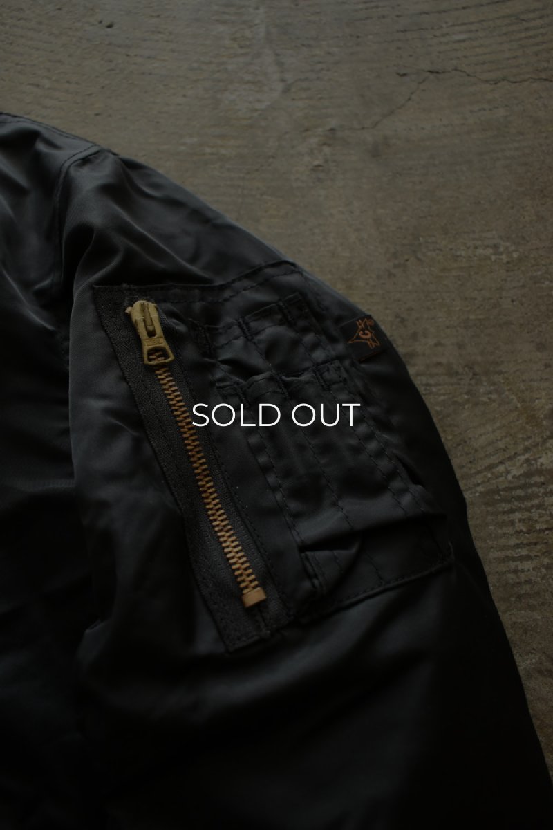 画像11: [DEADSTOCK] 90's CONCORD by ALPHA INDUSTRIES MA-1 flight jacket -BLACK/ORANGE- (11)