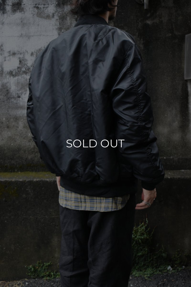 画像4: [DEADSTOCK] 90's CONCORD by ALPHA INDUSTRIES MA-1 flight jacket -BLACK/ORANGE- (4)