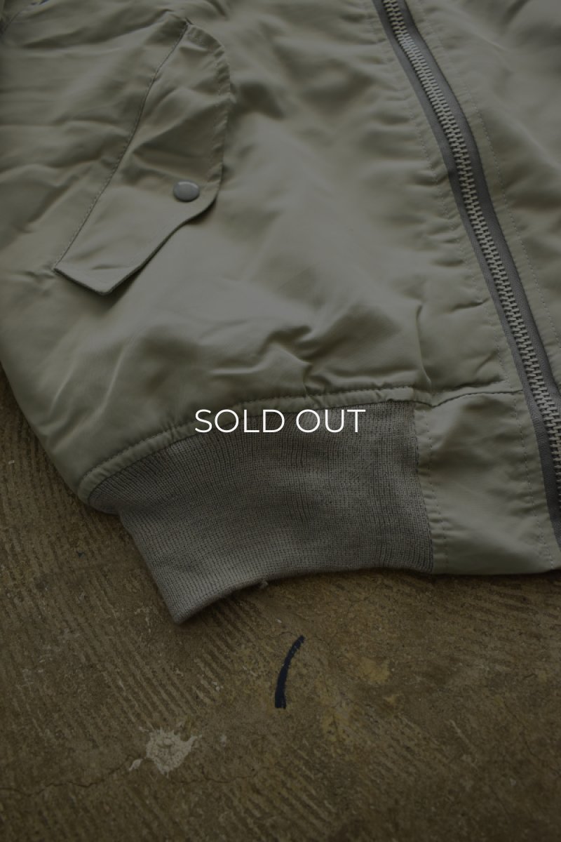 画像15: [DEADSTOCK] 90's CONCORD by ALPHA INDUSTRIES MA-1 flight jacket -SILVER/GRAY- (15)