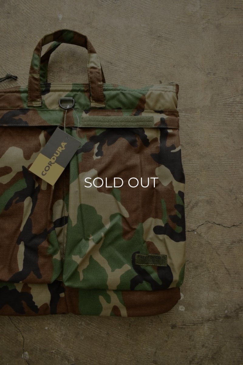 画像1: [DEADSTOCK] FIRE FORCE TACTICAL GEAR Aviator Flyers Helmet Bag -WOODLAND CAMO- (1)