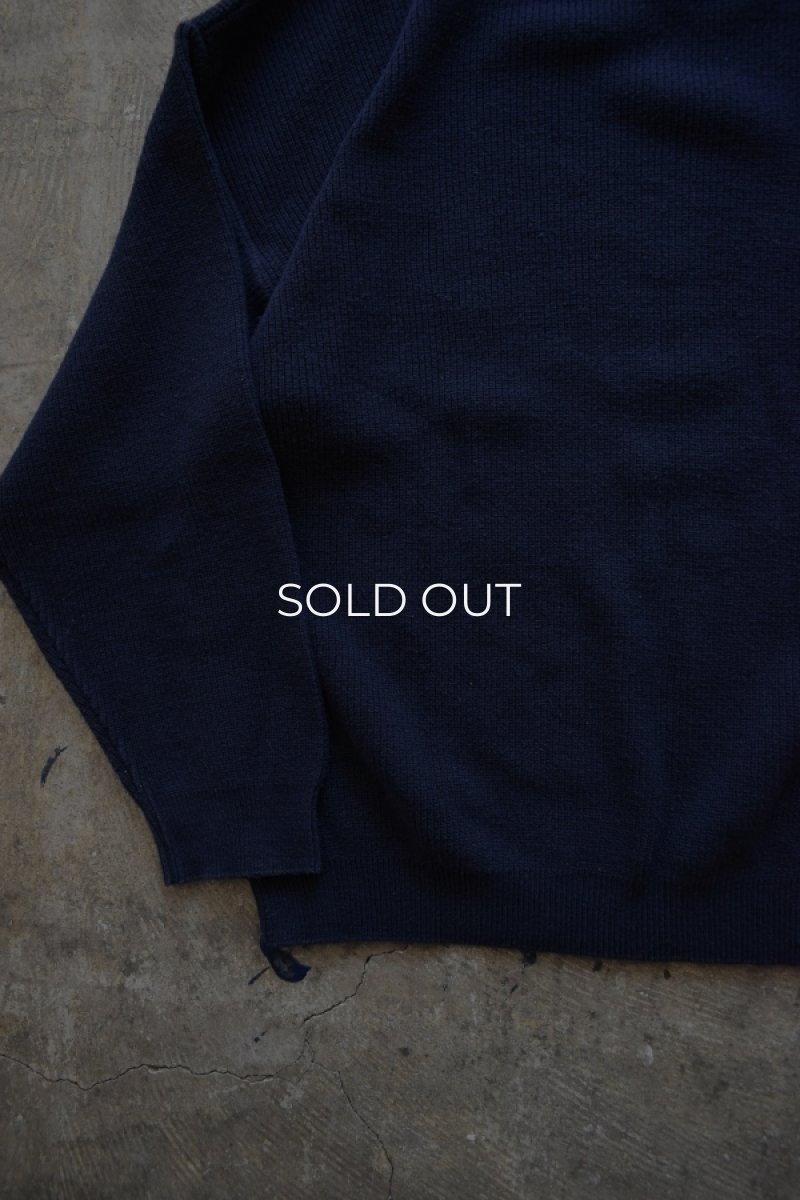 画像8: 90's Eddie Bauer cotton crew neck sweater -made in USA- (8)