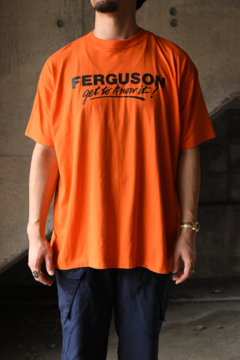 画像1: 90's FRUIT OF THE LOOM S/S print tee -made in USA- (1)