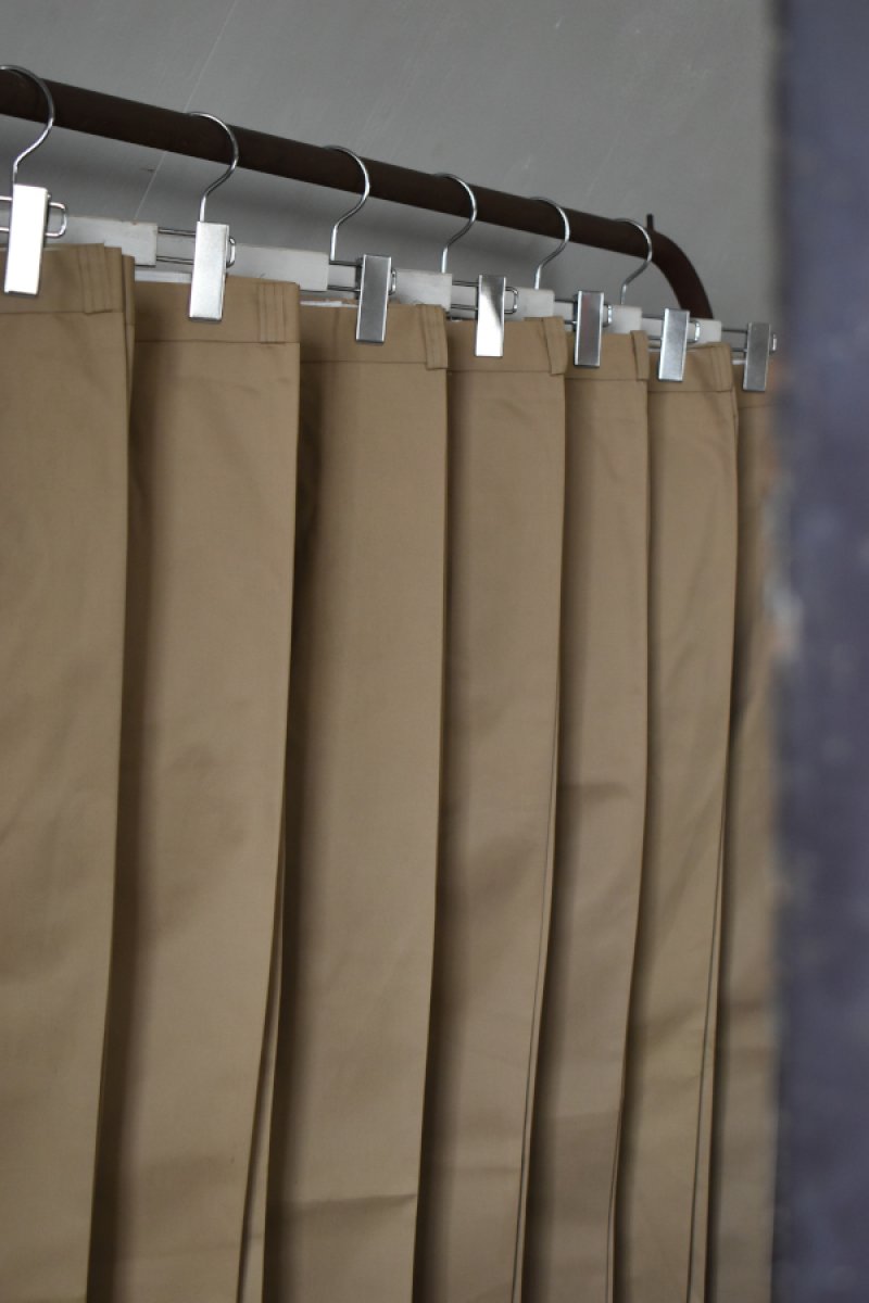 画像1: [DEADSTOCK] 70's US ARMY chino trousers -TAN445- (1)