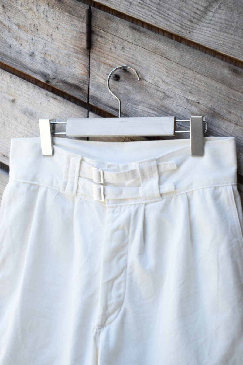 画像2: [DEADSTOCK] ITALIAN MILITARY Gurkha Shorts (2)