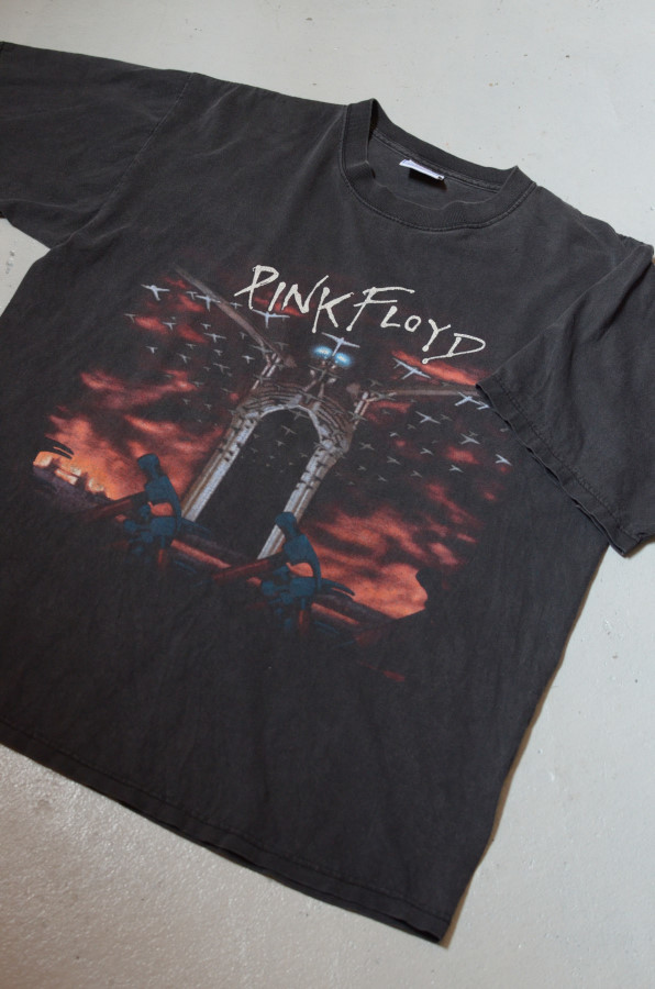 90's band tee "PINK FLOYD" が入荷いたしました