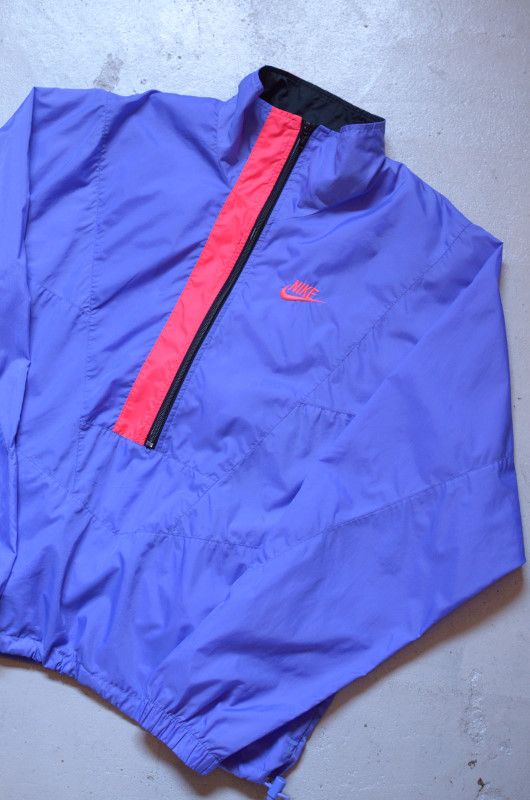 90's NIKE nylon jacket が入荷いたしました