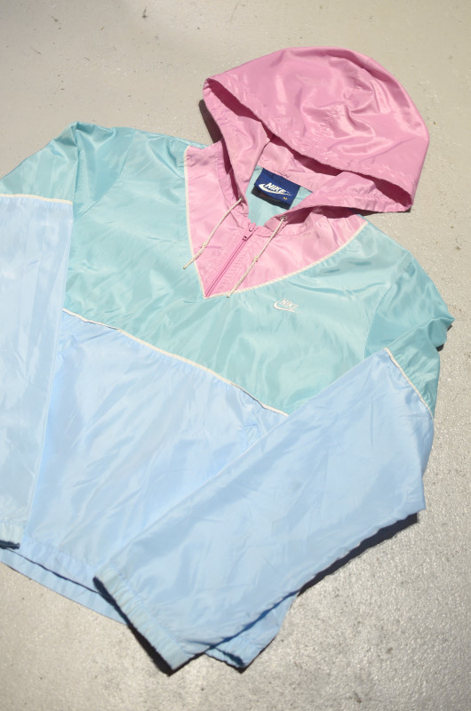 80's NIKE nylon jacket が入荷いたしました